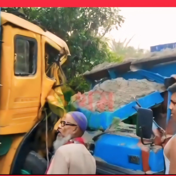 বগুড়ার দুপচাঁচিয়ায় দুই ট্রাকের মুখোমুখি সংঘর্ষ চাল...