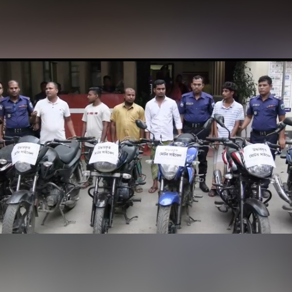 বগুড়ায় পুলিশের অভিযানে আন্তঃজেলা মোটরসাই