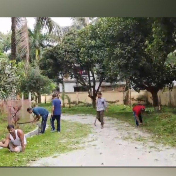 কালিহাতী থানায় পরিচ্ছন্নতা অভিযানে নেতৃ