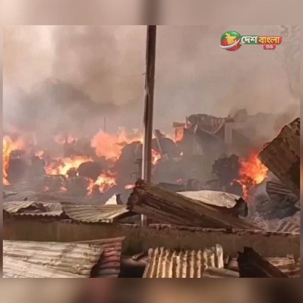 বাসাবোর ঝুটের গুদামে আগুন, আধা ঘণ্টায় নিয়ন্ত্রণে...