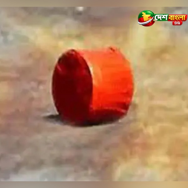 ধানমন্ডিতে পরপর দুই ককটেল বিস্ফোরণ, আটক 