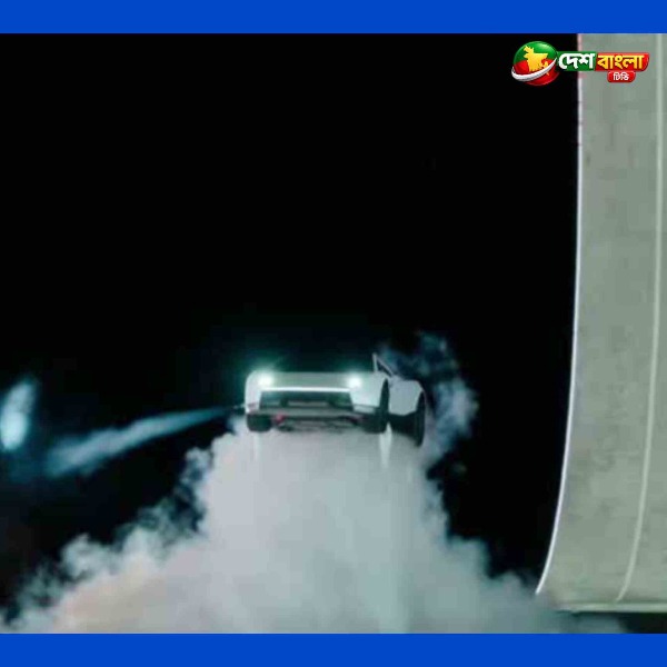 উড়ন্ত প্রযুক্তির চমক, নতুন রোডস্টার নিয়ে আলোচনায় ই...